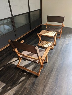 陽のあたる縁側でゆったりと